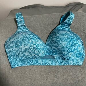 Cacique "Comfort Bliss lightly lined no wire" bra, size 36DDD